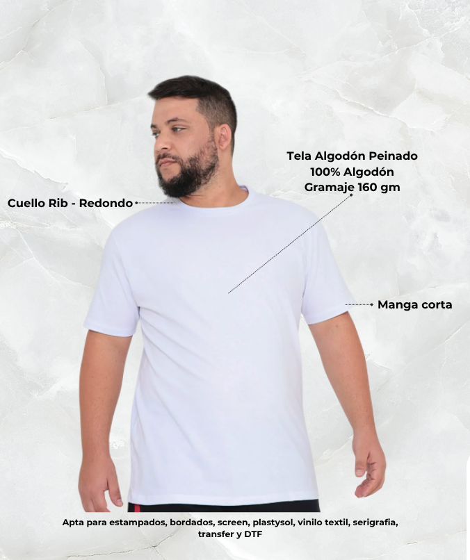 Man wears a Camiseta Tubular 160g XL-XXL-XXXL short-sleeve T-shirt featuring a round rib collar, 100% combed cotton fabric (160 gsm). Labels highlight suitability for multiple printing techniques and entrega inmediata. Light textured backdrop.